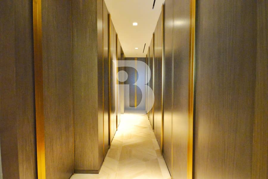 9 Fabulous Sprawling Apartment on the Palm! Luxury at its best