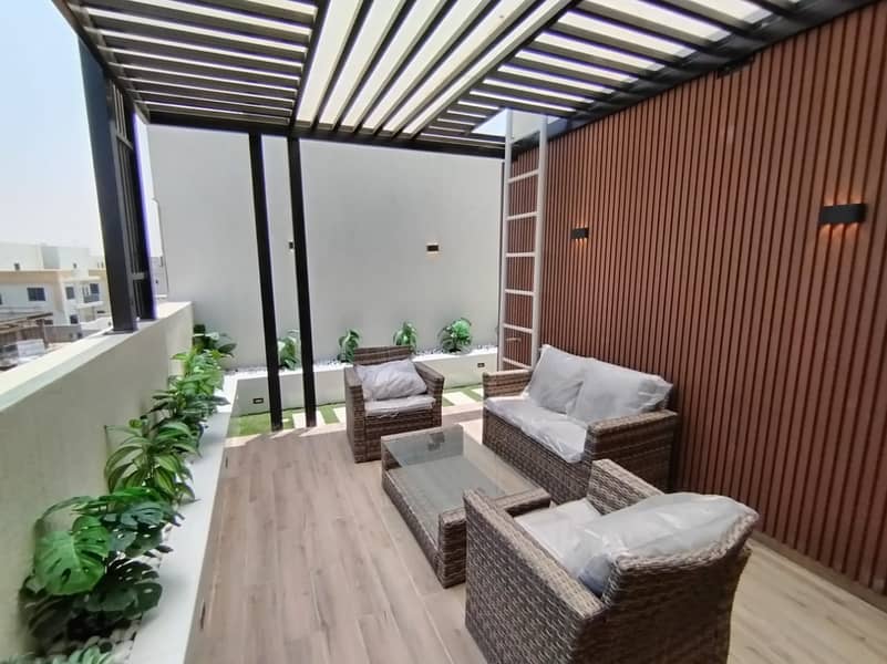 42 b95fb175-7643-43e5-817f-3dcae4c74394. jpg