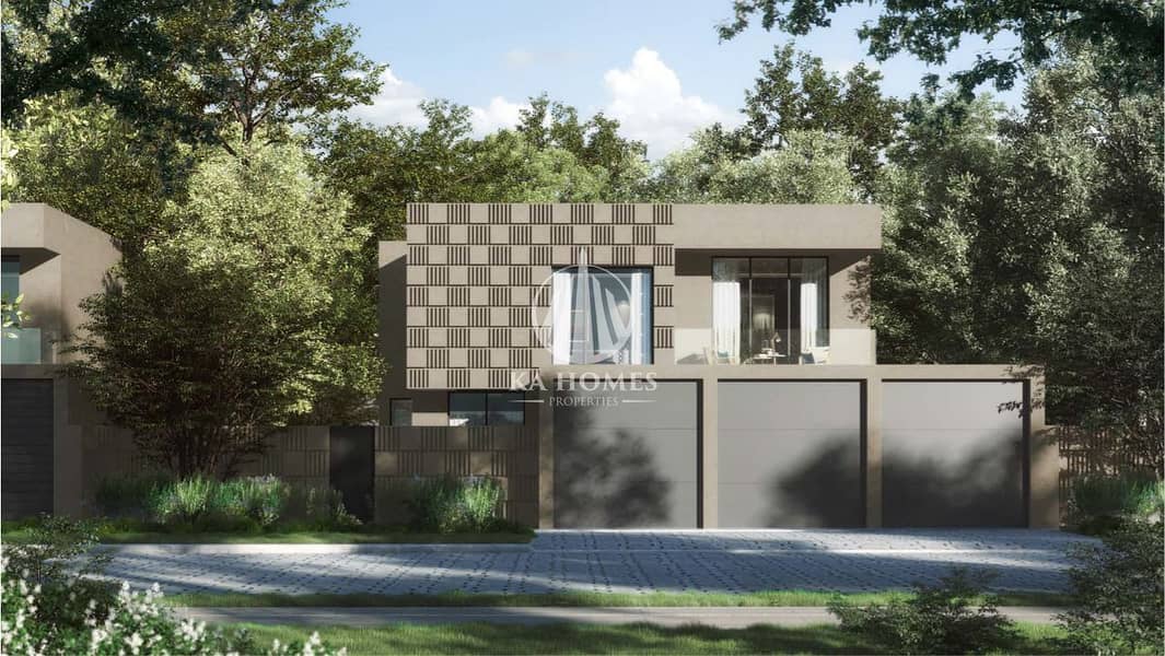 5BR villa with a private pool and also on the largest crystal lake