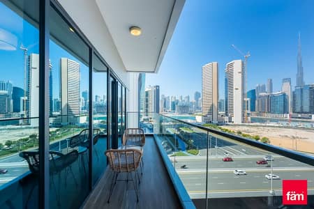 Modern apt near Business Bay metro