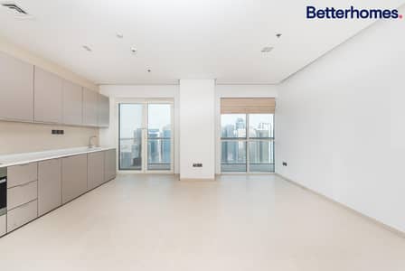 2 Bedroom Flat for Rent in Dubai Marina, Dubai - High Floor | Chiller Free | Modern