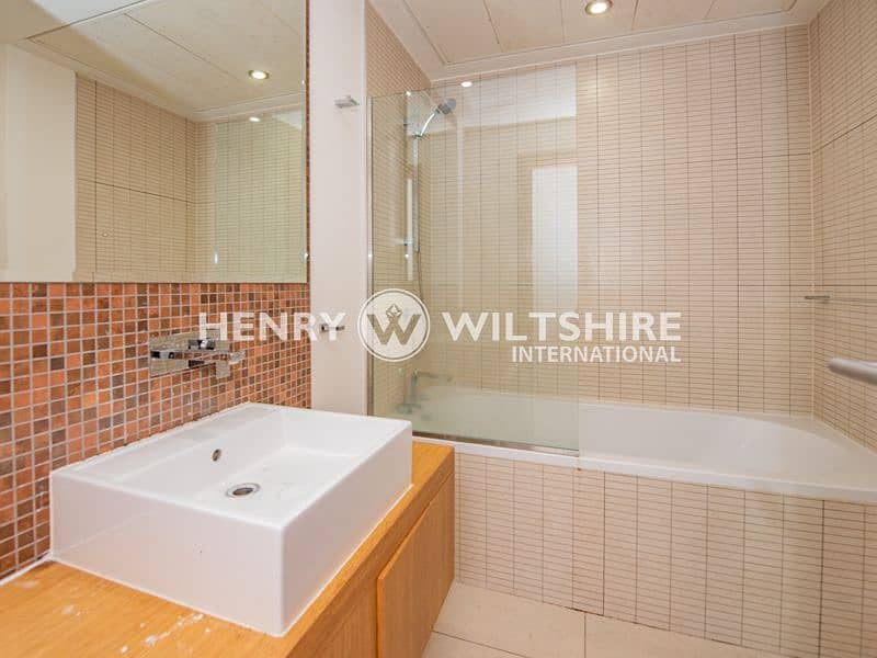 6 C2BR Apt - Photo 12. jpg