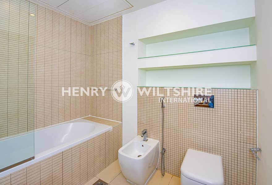 8 2BR2Apt - Photo 05. jpg
