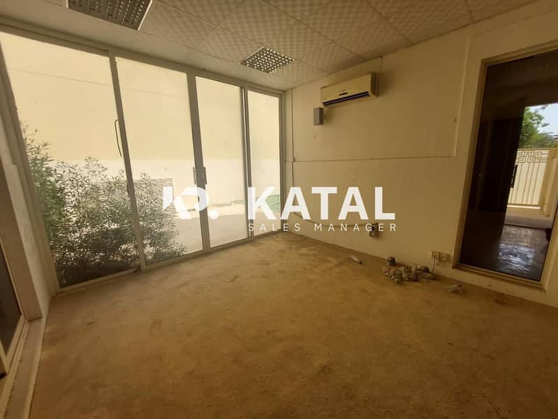 11 Al Raha Gardens, Hemaim Community, Villa for Sale 018. jpeg