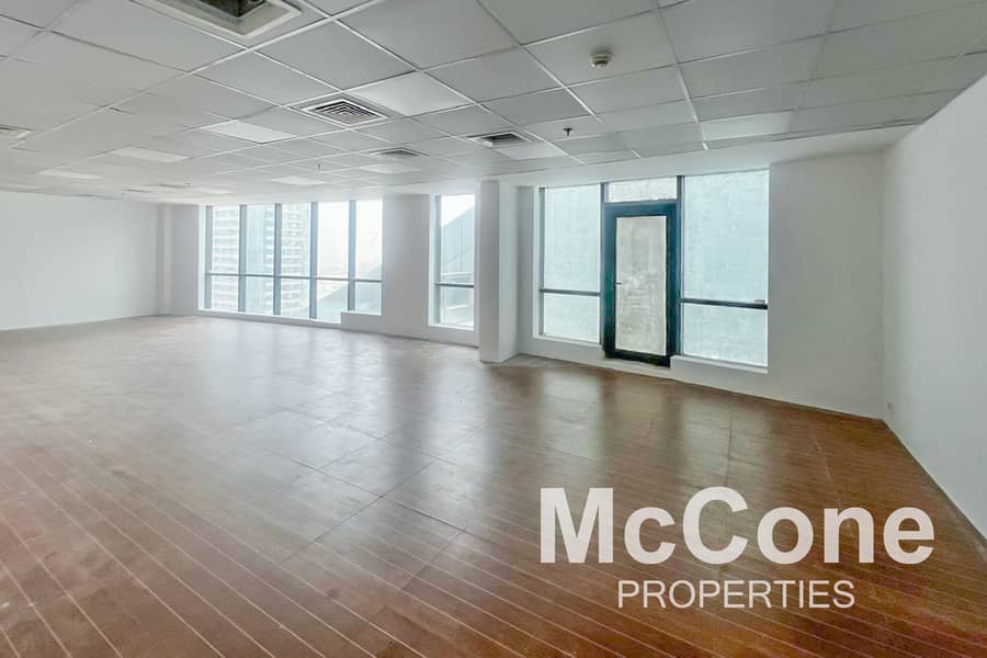High Floor | Open Layout | Vacant High Floor | Open Layout | Vacant