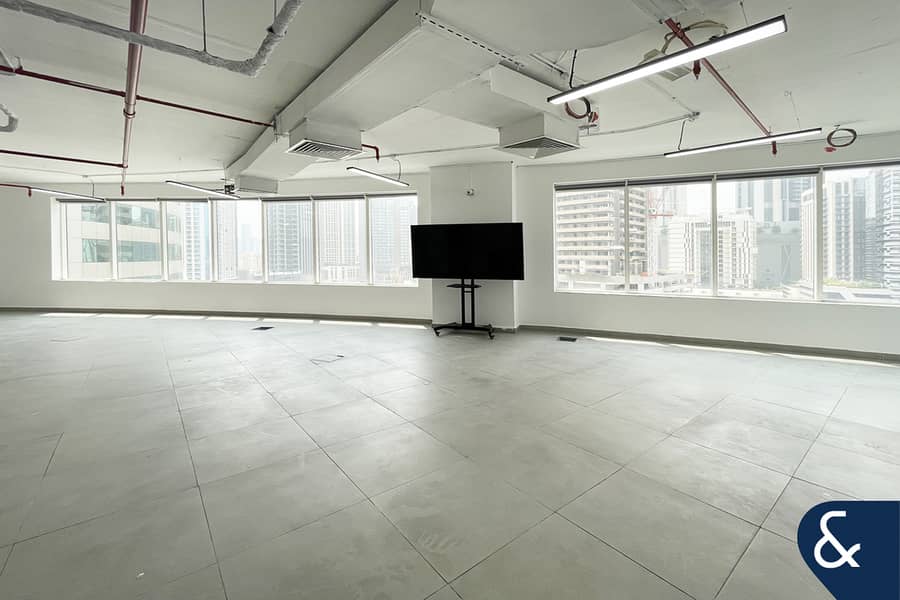 VACANT NOW | UNFURNISHED UNIT | LOW FLOOR