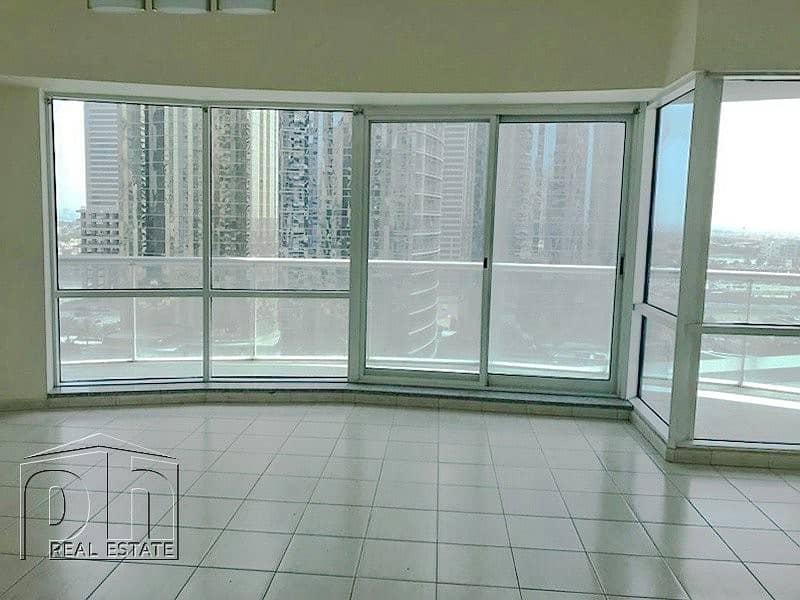 Full Lake View / Close To Metro / Avail 1st Of May