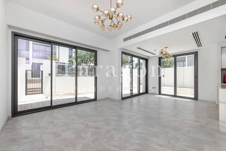 4 Bedroom Townhouse for Rent in Dubailand, Dubai - Corner Unit | Close to Park | Close to Pool