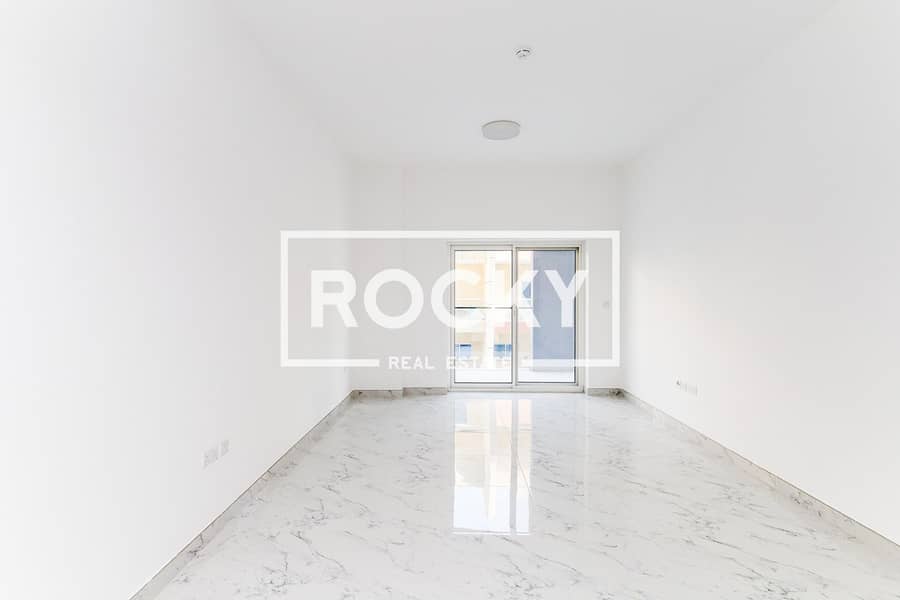 2 AAA - Apartment (4 of 11). jpg