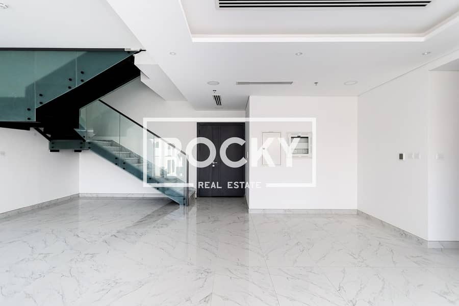3 AAA - Apartment (3 of 20). jpg