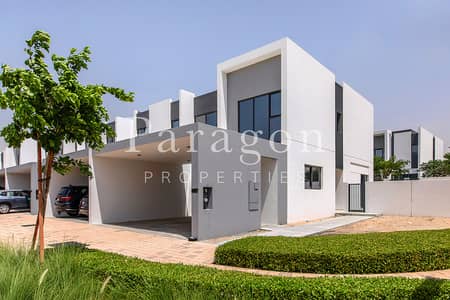 4 Bedroom Townhouse for Rent in Dubailand, Dubai - Vacant | Prime location | Single row