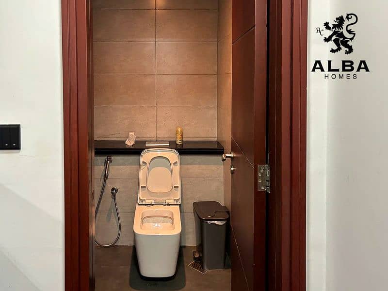 40 OFFICE FOR SALE IN JUMEIRAH LAKE TOWERS JLT (2). jpg
