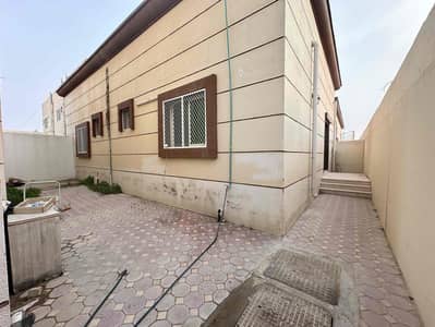 Private entrance 2 Bedrooms Big Hall 3 Bathrooms at Al shamkha