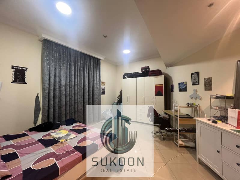5 Conqueror Tower - 3BHK - 3. jpg