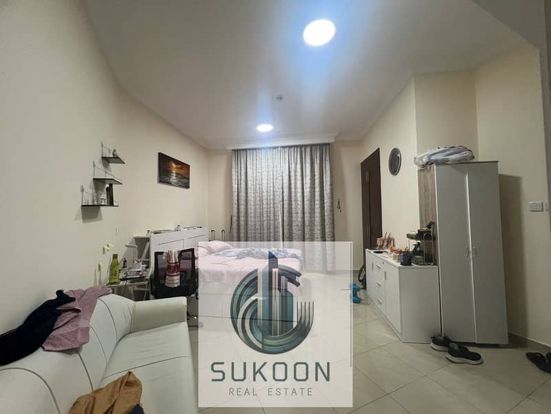 9 Conqueror Tower - 3BHK - 8. jpg