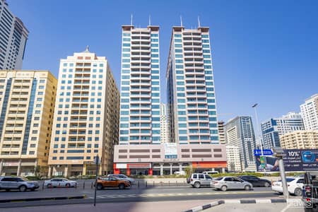 2 Bedroom Flat for Rent in Al Khan, Sharjah - Huge 2BR | Chiller Free | Ittihad Rd, Dubai border