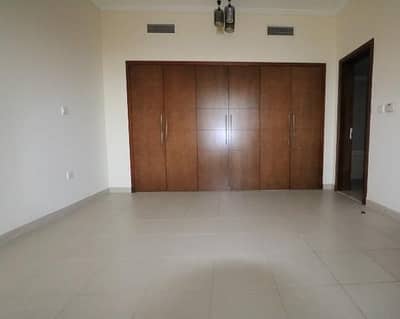 1 Bedroom Apartment for Rent in Downtown Dubai, Dubai - Spacious 1 Bedroom apartment in Southridge Downtown 1 Bedroom Apartment for Rent in Downtown Dubai, Dubai - Spacious 1 Bedroom apartment in Southridge Downtown