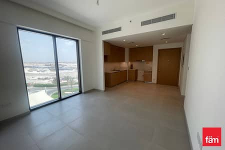 READY UNIT l CREEK BEACH l UNFURNISHED