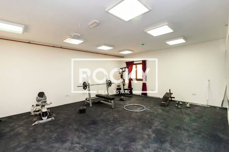 14 Rocky Real Estate - Al Barsha 1 - Al Manaf Building -Common (1 of 1). JPG