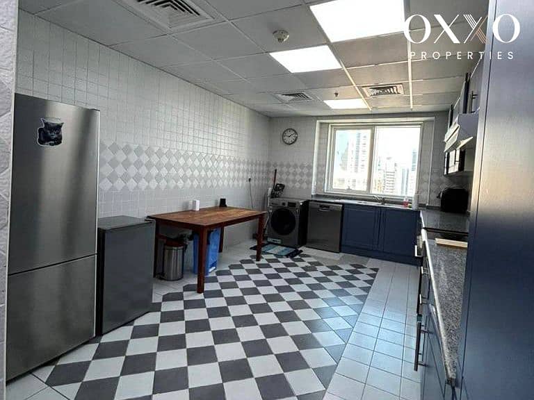 6 Kitchen