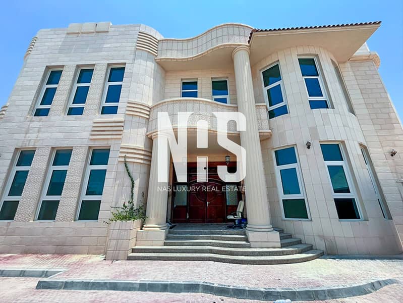 Вилла в Мадинат Аль Рияд, 5 спален, 220000 AED - 9382324