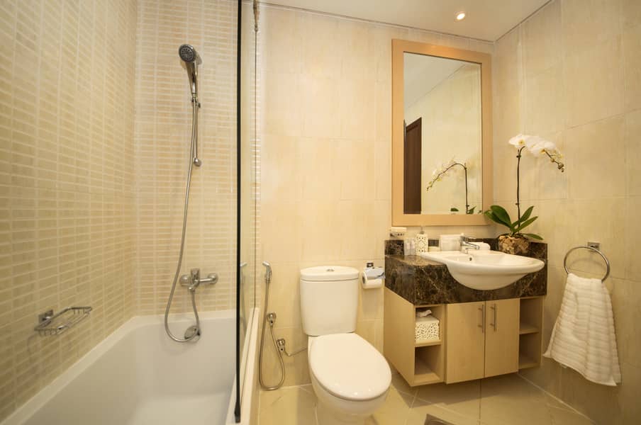 20 One Bedroom Superior - Toilet. jpg