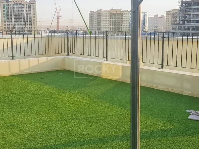 2 Bed | with Large Terrace | Skycourt Tower F