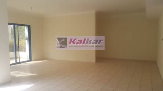 Umm Suqeim - Commercial 4 Room with Majlis at prime location Umm Suqeim - Commercial 4 Room with Majlis at prime location