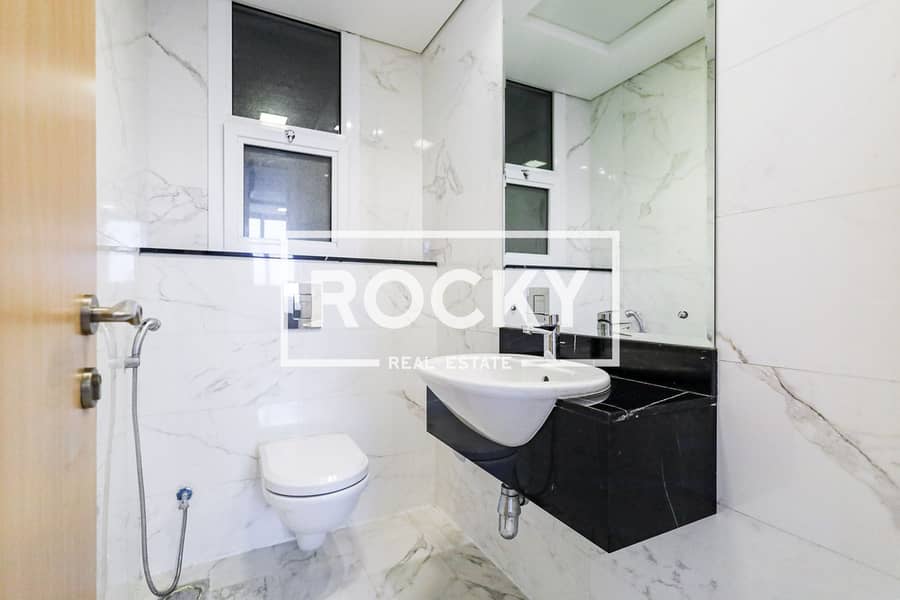 6 Sky views - Apartment (6 of 15). jpg