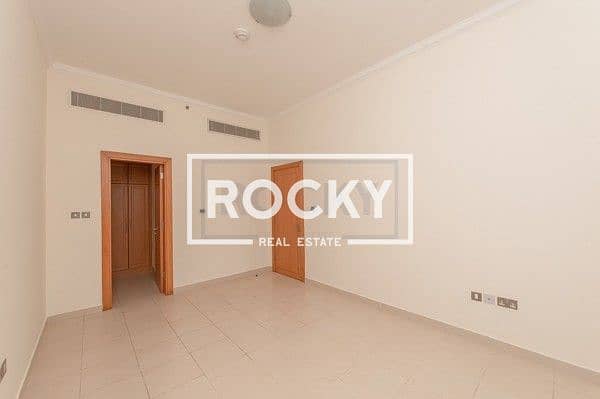 4 2 Bedroom | Semi Furnished | Kitchen Appliances | Silicon Oasis