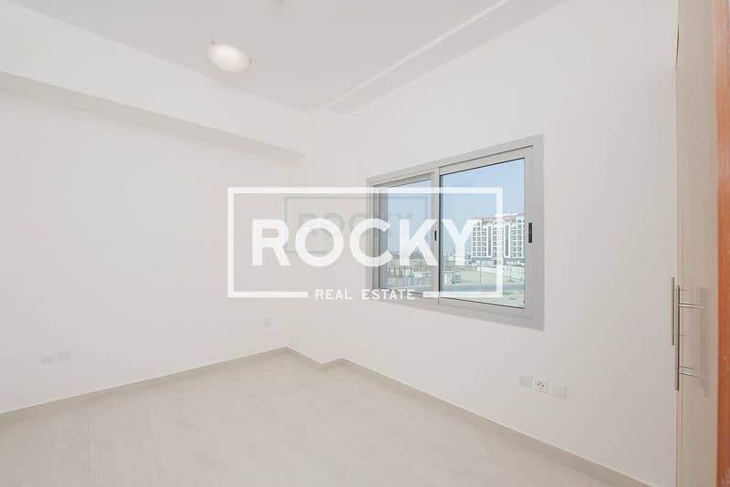 14 019 Sq. Ft. 2 B/R |   International City Phase 2