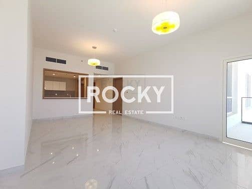 7 Fabulous 1 B/R with Semi Closed Kitchen | Pool