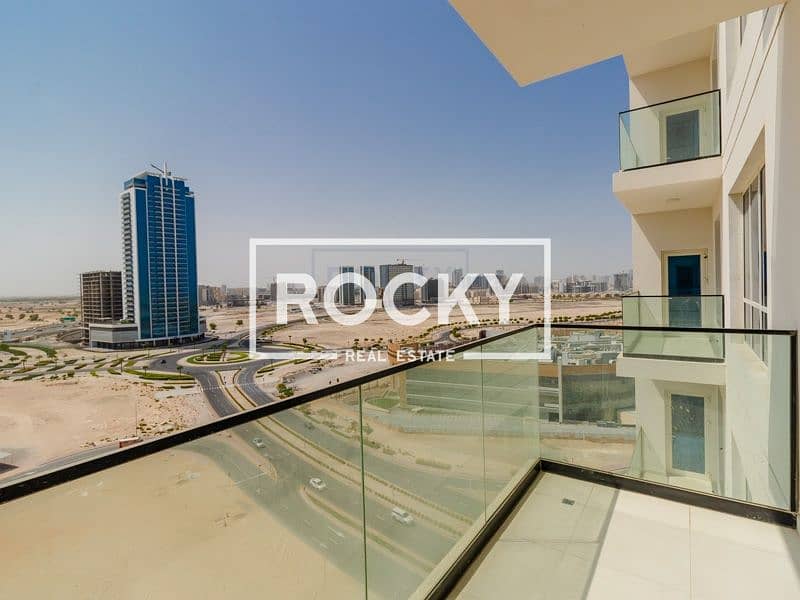 19 Excellent 3 B/R with 2 Balcony