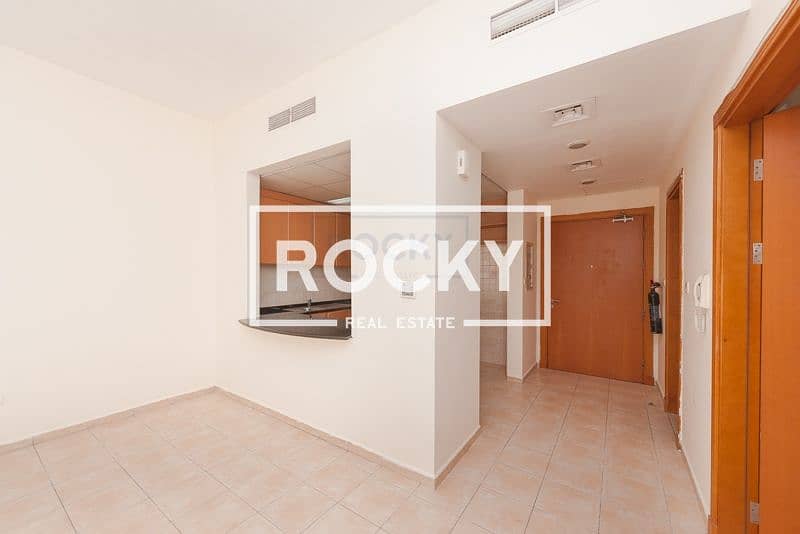 5 Stunning 1 B/R in CBD!  Refurbished with Balcony | International City