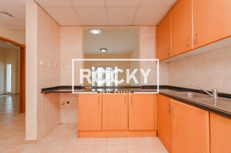 7 Stunning 1 B/R in CBD!  Refurbished with Balcony | International City