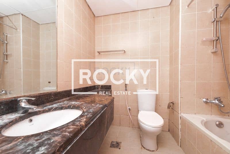 8 Stunning 1 B/R in CBD!  Refurbished with Balcony | International City