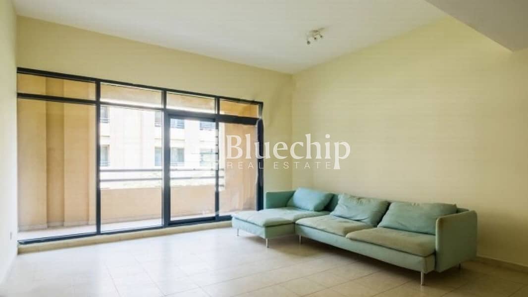 POOL VIEW / 3 BHK laundry / CHILLER FREE