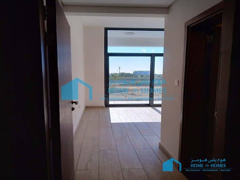 19 Brand New 3 BR w/ All Facilities Three Months Free
