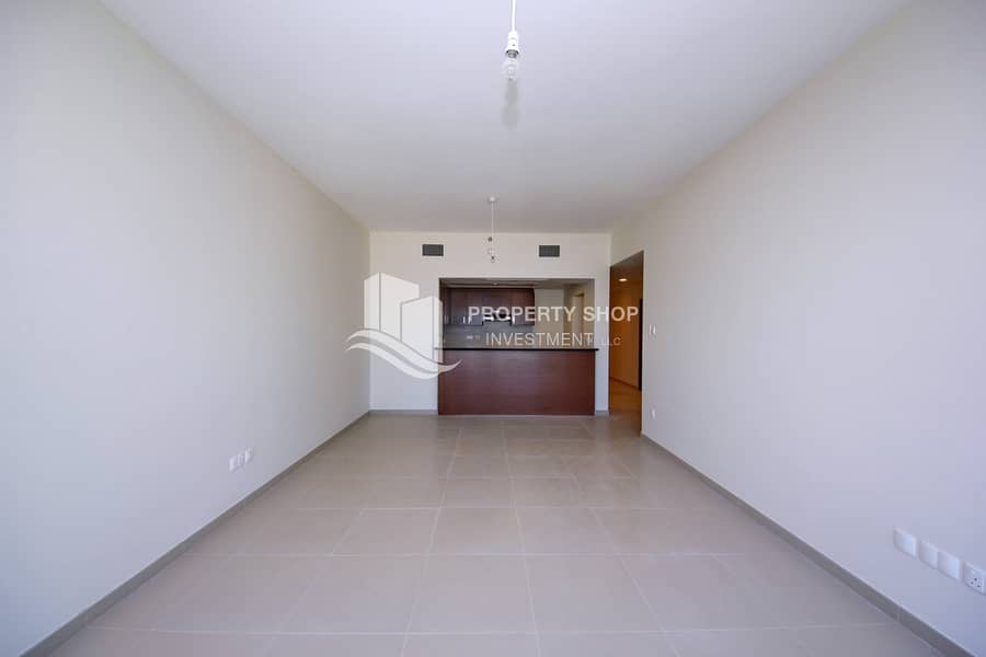 4 1-bedroom-apartment-al-reem-island-shams-abu-dhabi-gate-tower-1-dining-area. JPG