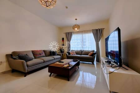 Vacant September | Bright Unit | Canal View