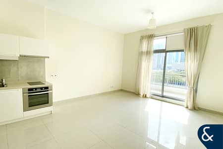 Studio for Sale in Downtown Dubai, Dubai - Vacant On Transfer | Great For Short Term