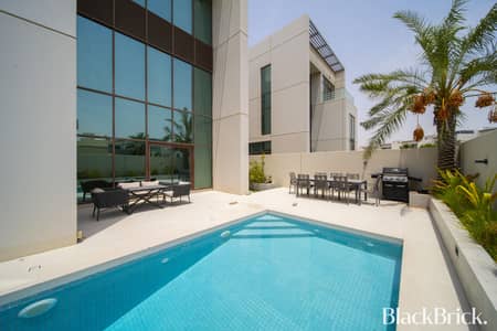 6 Bedroom Villa for Sale in Meydan City, Dubai - Stunning Pool | Landscaped Garden | Skyline Views