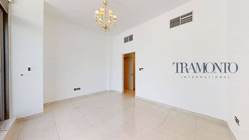 8 The-Polo-Residence-B4-404-07252021_155841. jpg