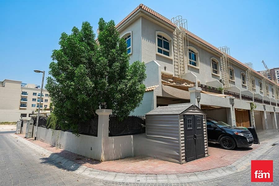 Vacant | 3 Ensuite Bedrooms | Large Terrace