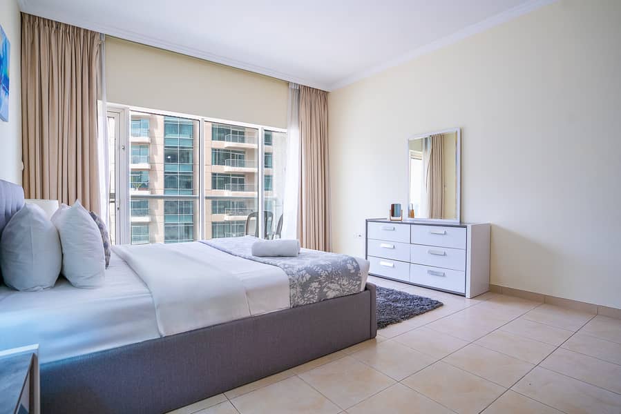 14 1BR, Burj Al Nujoom-2. jpg