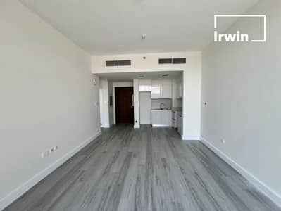 Move in Now l Upgraded l Boulevard view