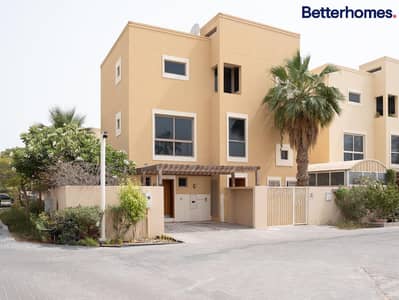 4 Bedroom Townhouse for Sale in Al Raha Gardens, Abu Dhabi - Corner Unit | Big Garden | Great Investment