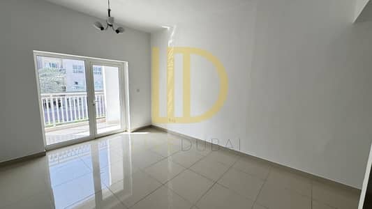 Vacant | Large 1 Bed |2 Balconies | 1.5 Bath Ready