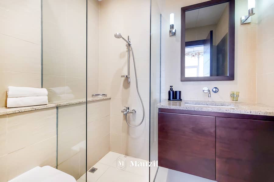 13 10_Ensuite 2-0. jpg