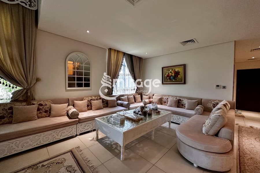 7 5BR Villa West Yas_page-0005. jpg